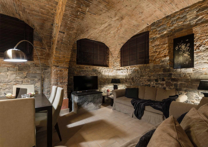 media.Slide-Suite-Masaccio-05-Villa-Guinigi