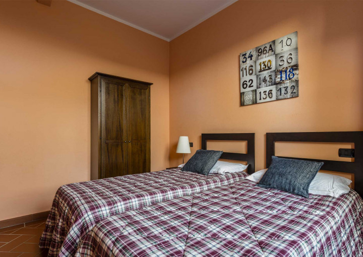 media.Slide-Mirto-04-Villa-Guinigi