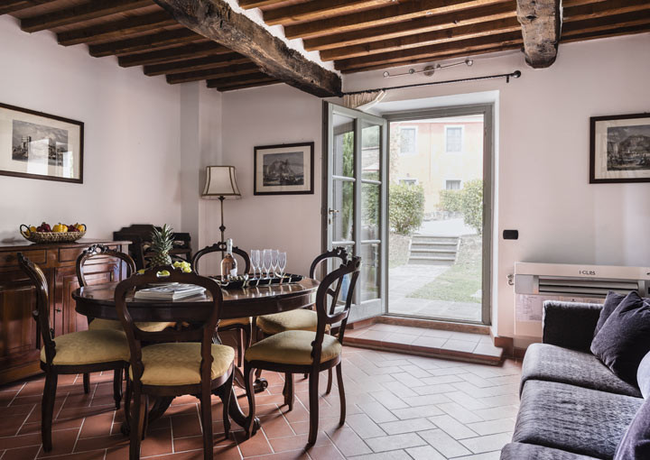 media.Gallery-Camelia-salotto