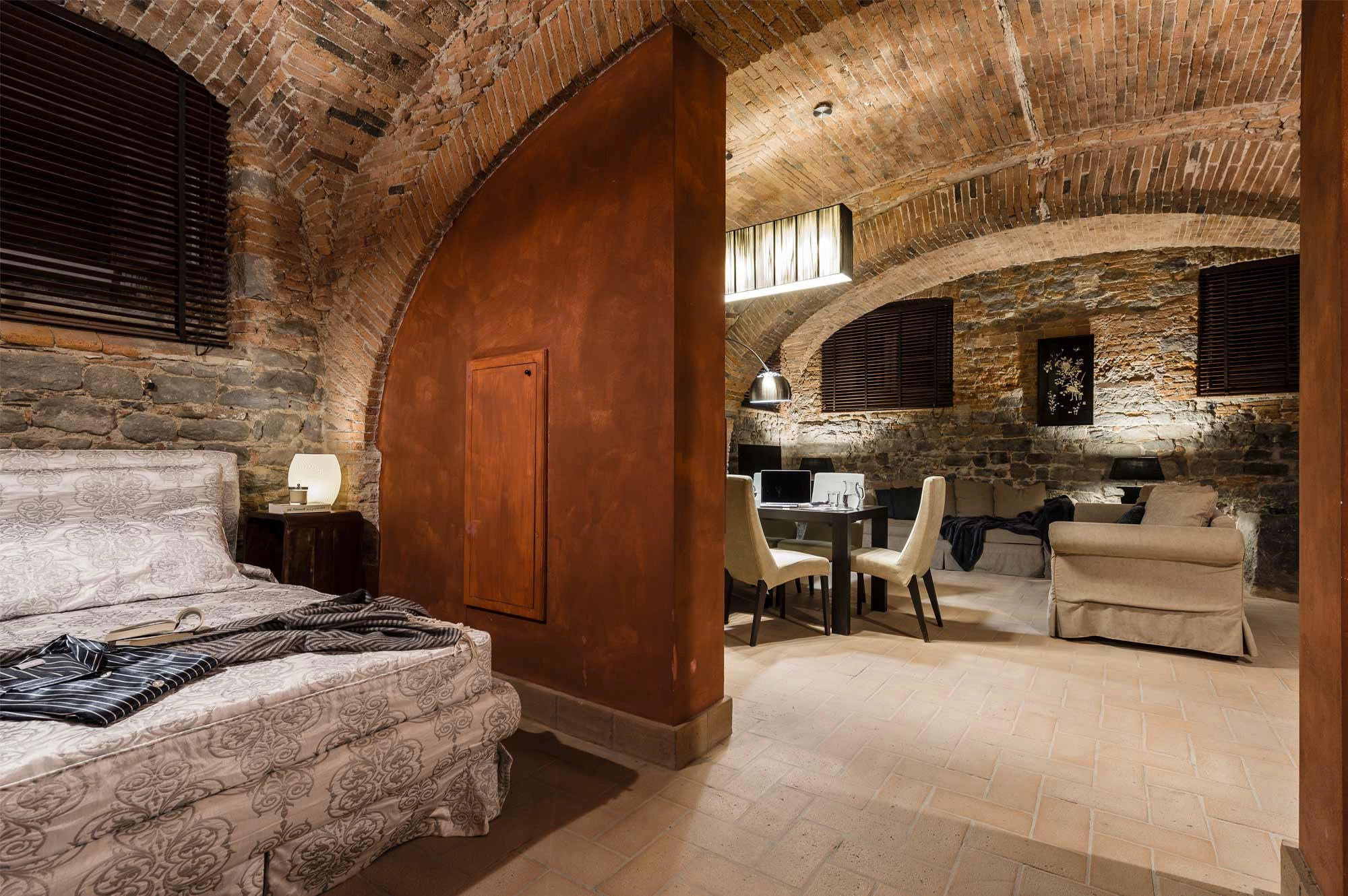 media.Slide-Suite-Masaccio-04-Villa-Guinigi