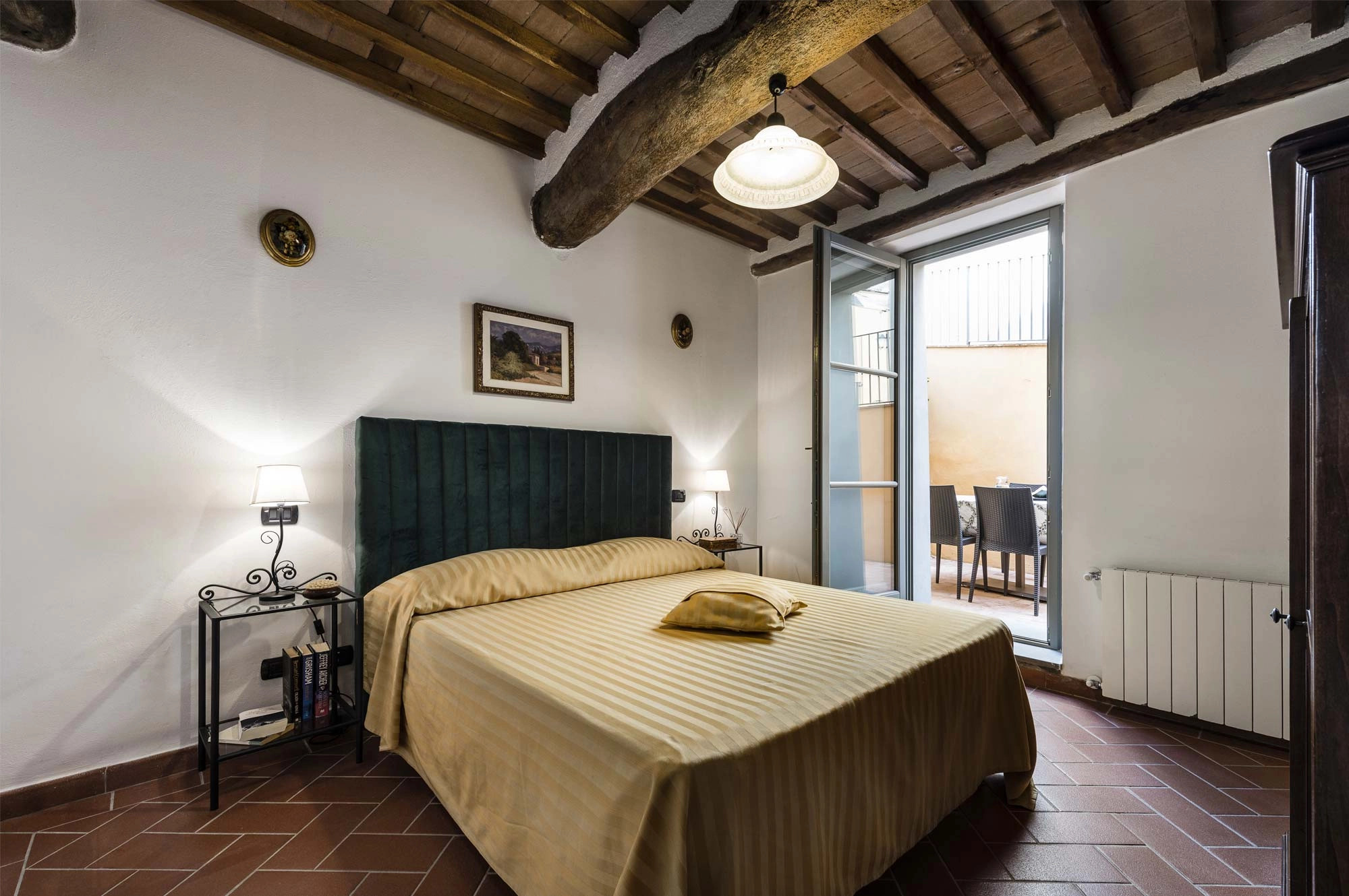 media.Slide-Agave-01-Villa-Guinigi