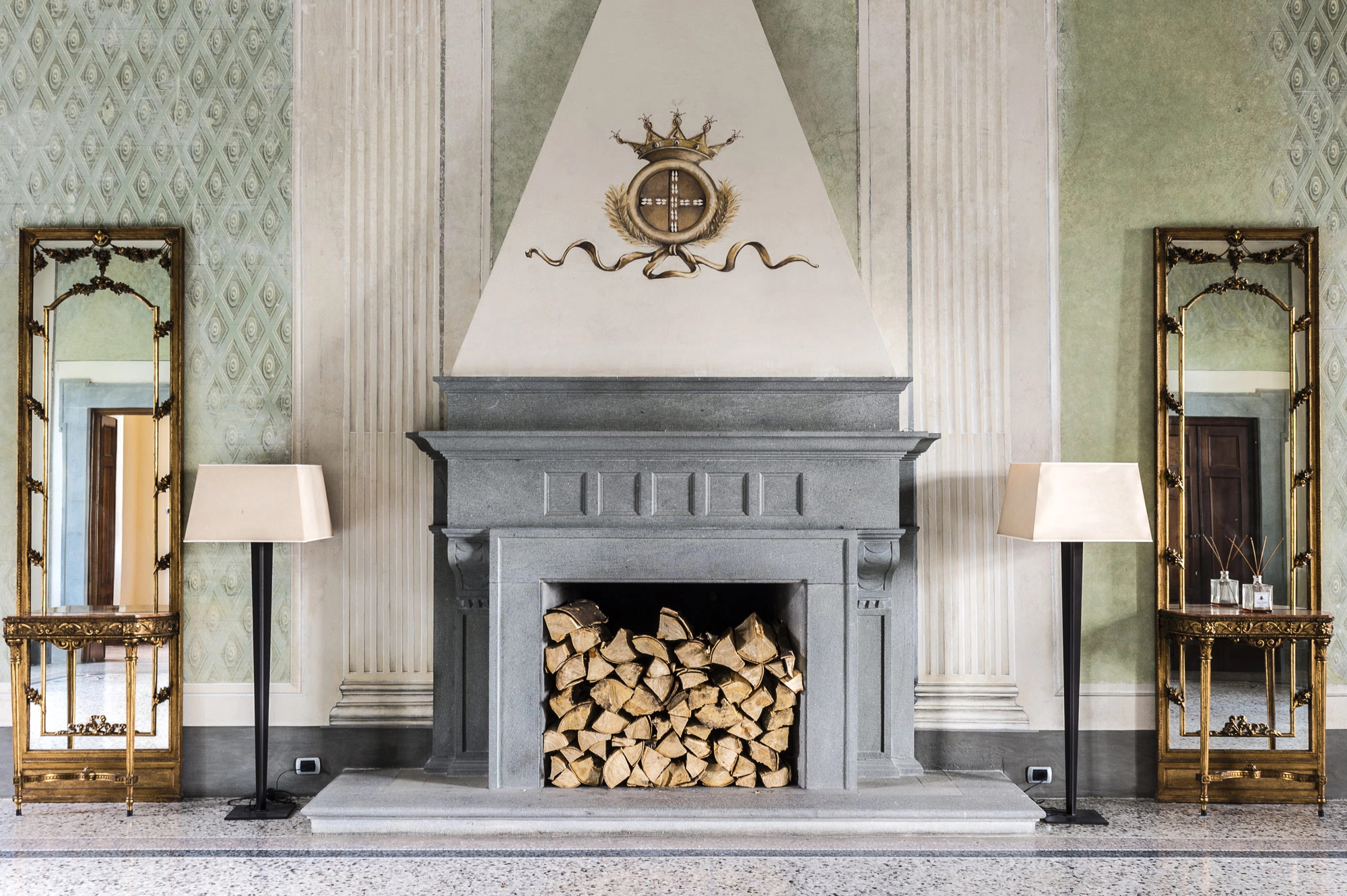 media.Slide-La-Villa-Storica-08-Villa-Guinigi