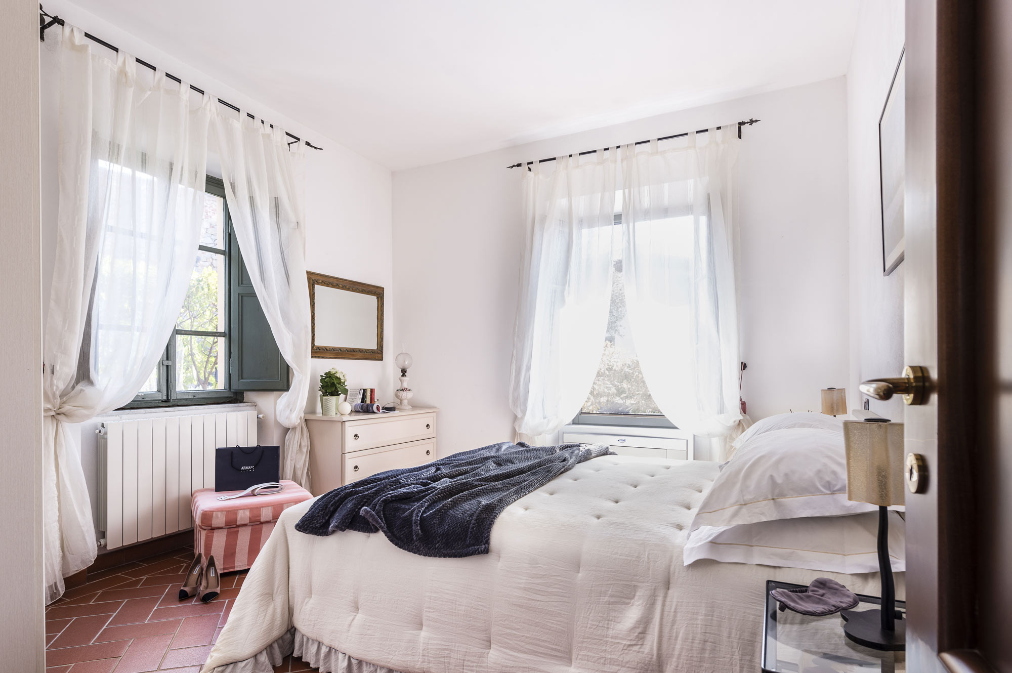 media.Slide-Camera-Rosmarino