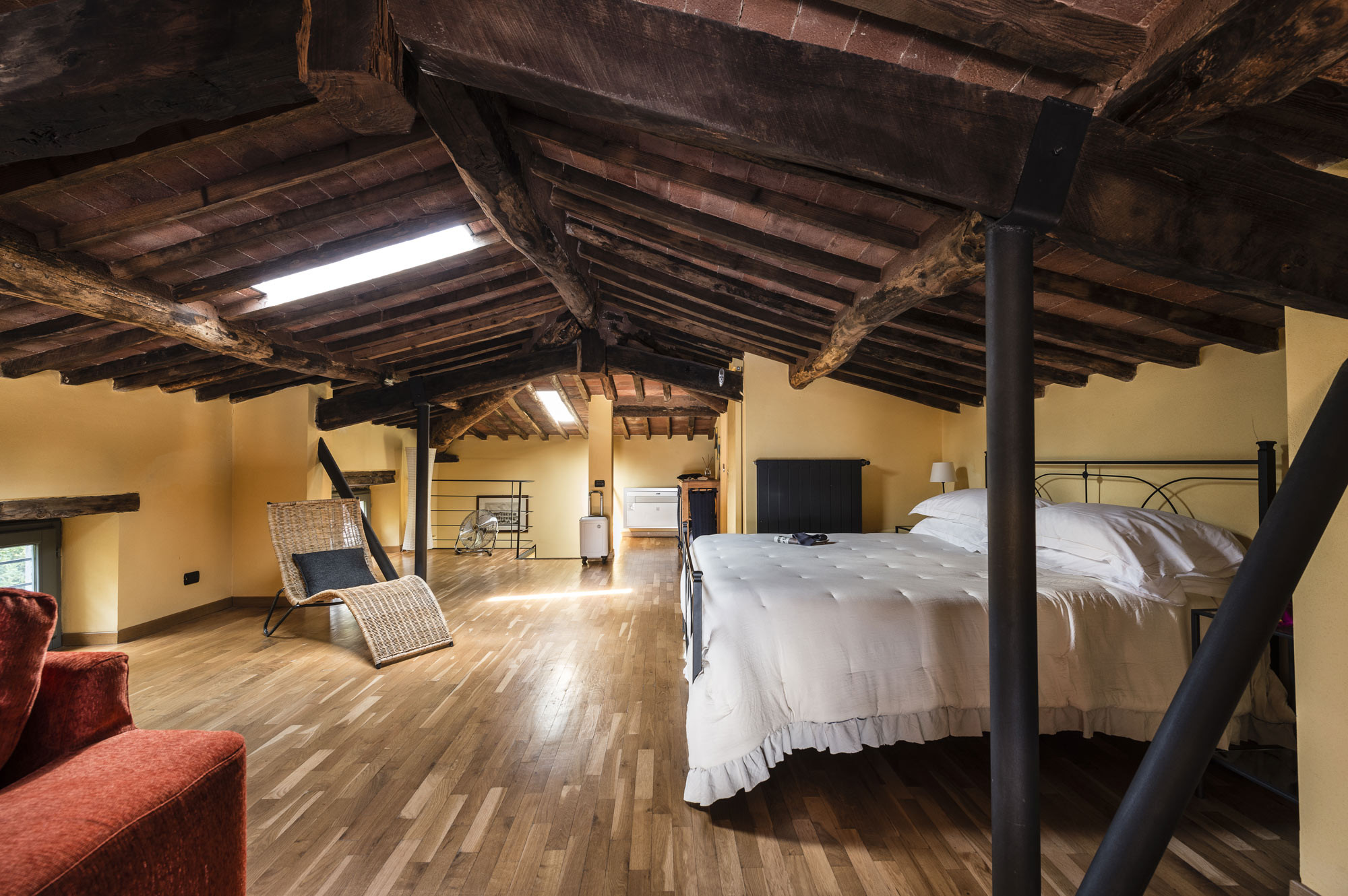 media.Slide-Abeti-camera-mansardata